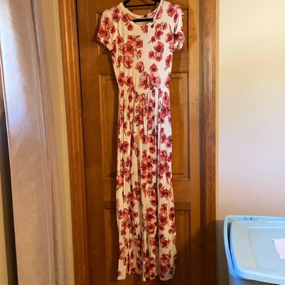 Maxi maternity dress